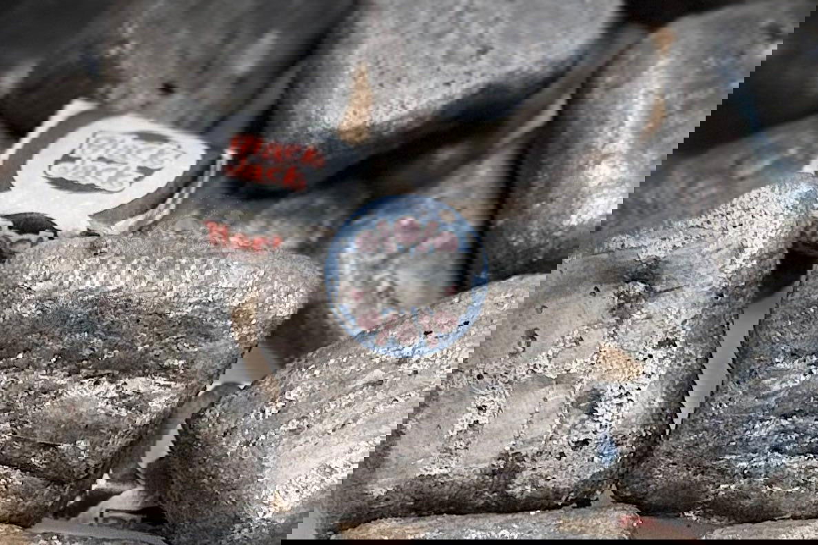 Freeze Dried Sweets Black Sprats Candy - Frosty Sweet Factory